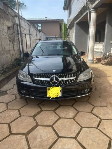 Mercedes-Benz C-300