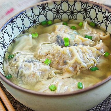 DUMPLING SOUP ONLY ( 5PCS) 