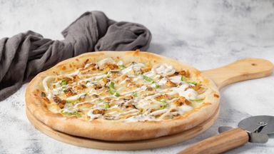 CHICKEN RANCH PIZZA بيتزا دجاج رانش