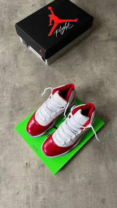 Retro 11 cherry 