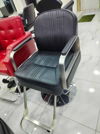 Salon / barber chair 