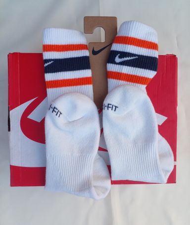 Nike authentic crew socks 