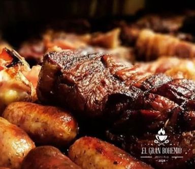 Asado con chorizo y verduras al horno