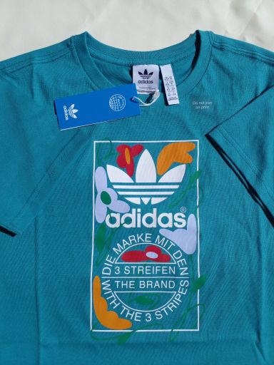 Adidas teens tshirt