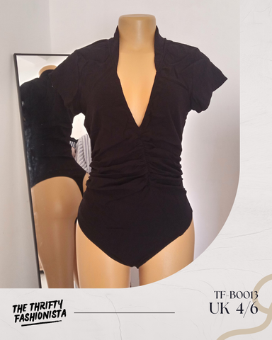 Sexy Black  Deep V-neck Scrunched sides Short sleeves Bodysuit