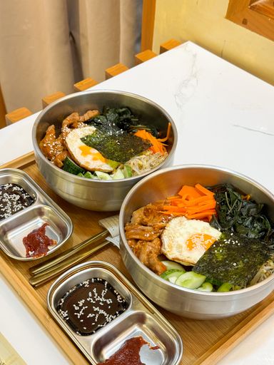 Bibimbap 비빔밥 *