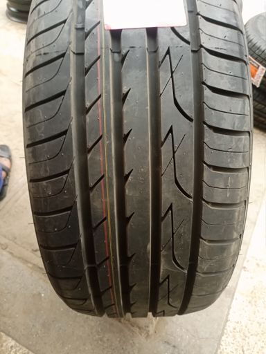 275/45r20 Three A 