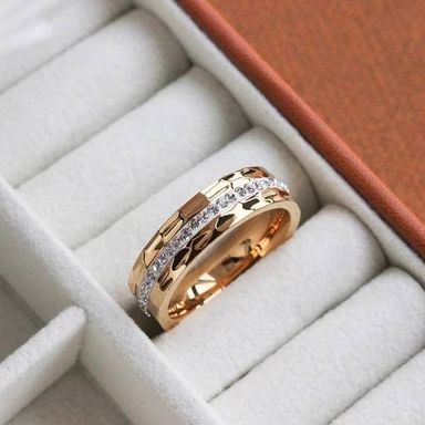 Fashion Couple Ring jewelry 18K Gold Plated Stainless Steel Full Cubic Zirconia Diamond Engagement Wedding Rings.