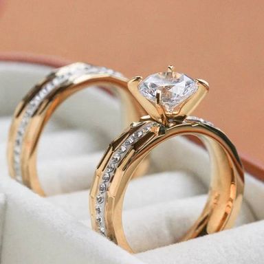 Fashion Couple Ring jewelry 18K Gold Plated Stainless Steel Full Cubic Zirconia Diamond Engagement Wedding Rings.