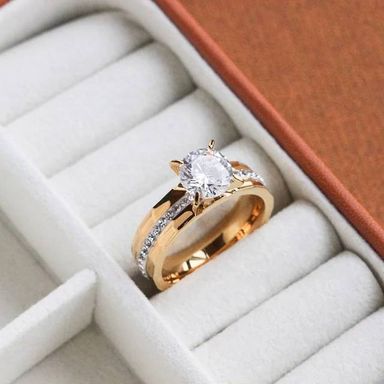 Fashion Couple Ring jewelry 18K Gold Plated Stainless Steel Full Cubic Zirconia Diamond Engagement Wedding Rings.