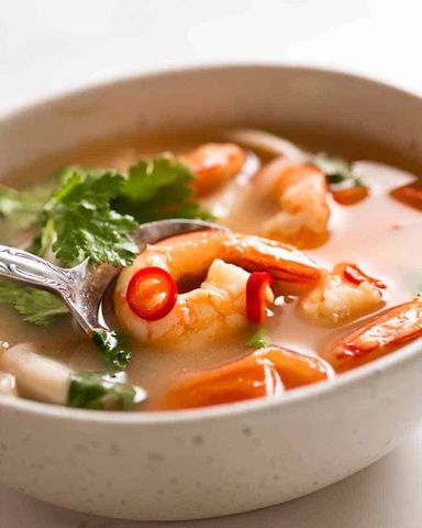 White tom yam chicken&prawn 