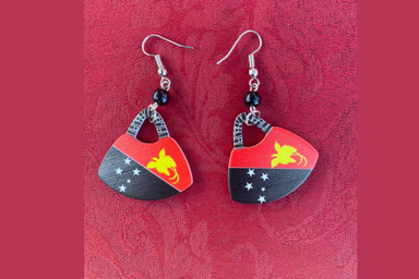 Earing Curved PNG Flag