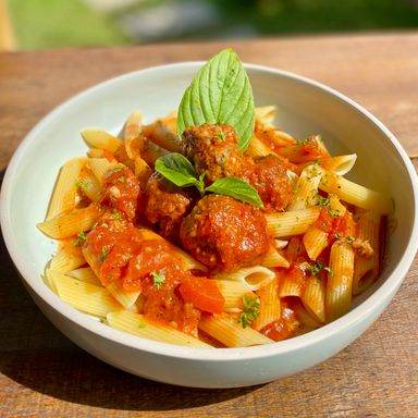 Beefy Meat Balls In Tomato Sauce 