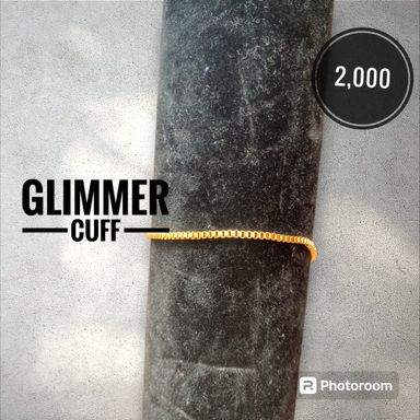 Glimmer cuff