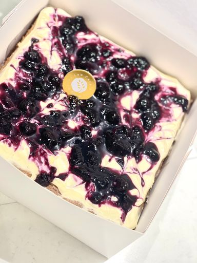 Tea-time Cake: Blueberry Cheese & Cake 8”