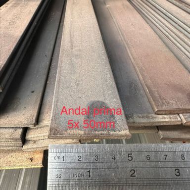 Plat Strip tebal 5mm Panjang 6.0m