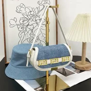 ensemble sac +chapeau                 