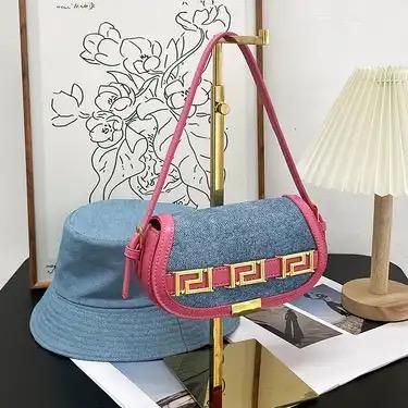 ensemble sac +chapeau                 