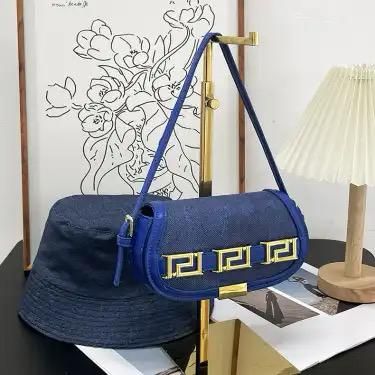 ensemble sac +chapeau                 