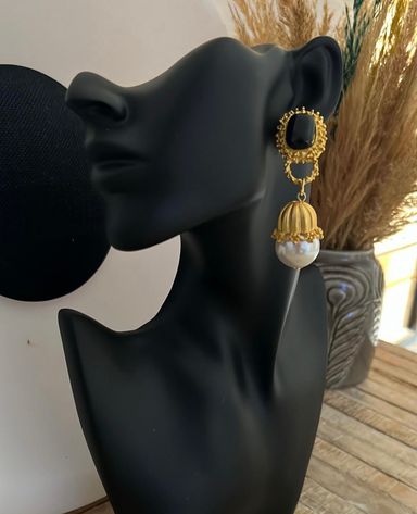 boucles d'oreilles pendantes noires/dorées