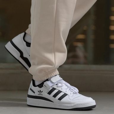 Adidas Forum Low "Black/White"