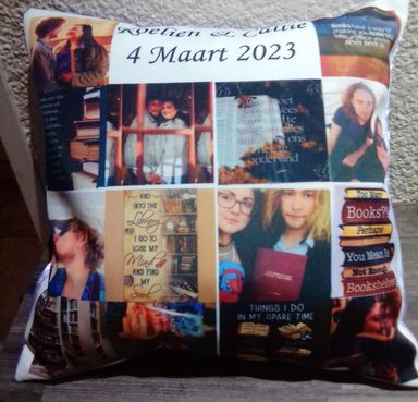 40x40cm Pillow with Photos & Message