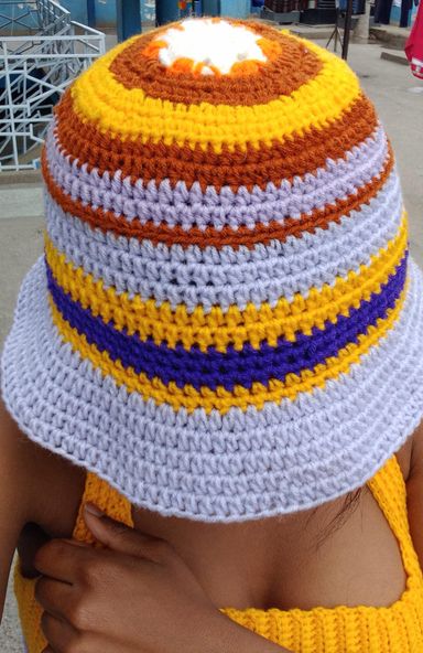 Crochet bucket hat 