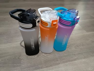 Multicolor (beauty) water bottle 