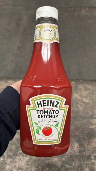 Heinz tomato sauce 6x1.35kg BBE 01/02/25 NOT UK TEXT 2 cases 