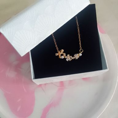 Bow  Pendant Necklace