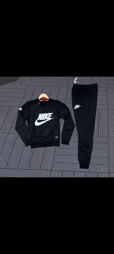 Nike tracksuit 