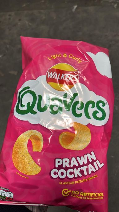 Quavers prawn cocktail share bag 116g BBE 03/08/24 