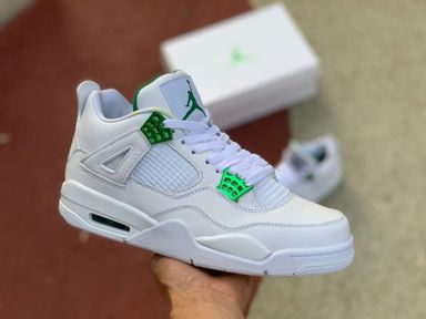 Air Jordan 4 Retro ‘Green Metallic’