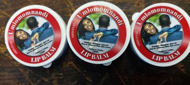 Mlomomnandi lip balm 💋 unisex