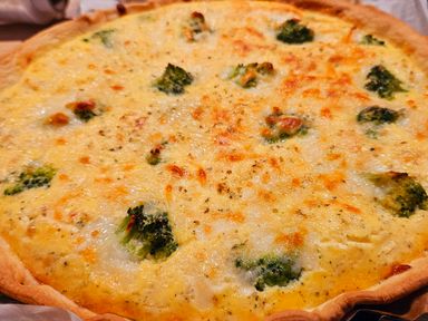 Quiche cu broccoli și brânză de capră