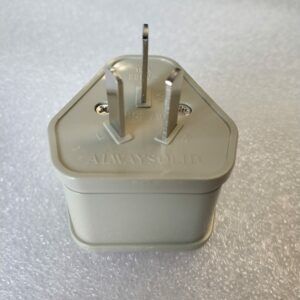 Universal 10A to 16A AC Travel Adapter for International Use