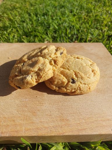 Chunky Chocolate Chip Cookie