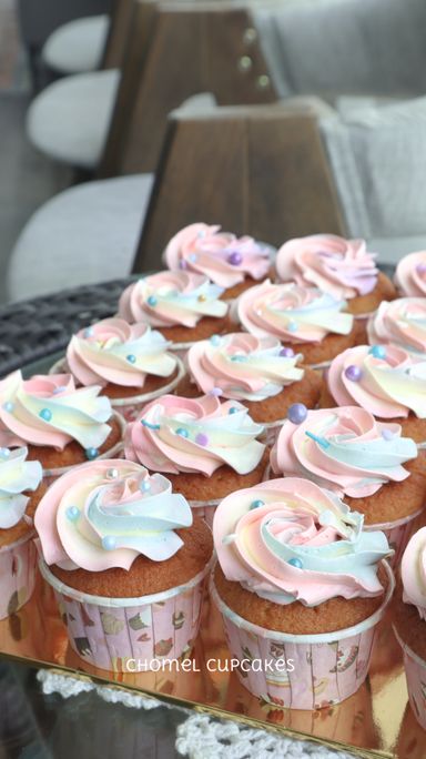 Vanilla Butter Cupcakes with Swiss Meringue Buttercream