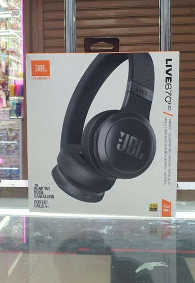 JBL LIVE 670 Noise Cancelling