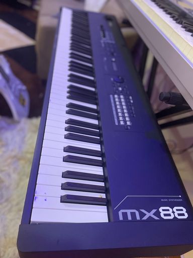 Yamaha Mx 88