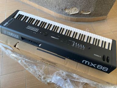 Yamaha Mx 88