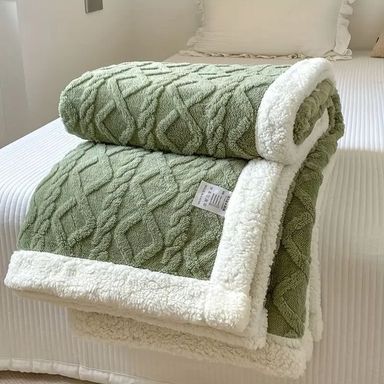 Thickened Lamb Flannel / Shawl Blanket