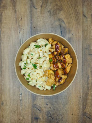 Honey BBQ Piletina Mac & Cheese