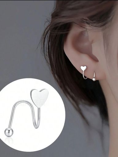 Sweet heart stud earring