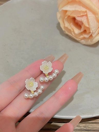 Flower Decor earring 