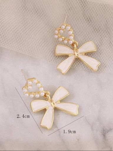 Bowknot pendant earring