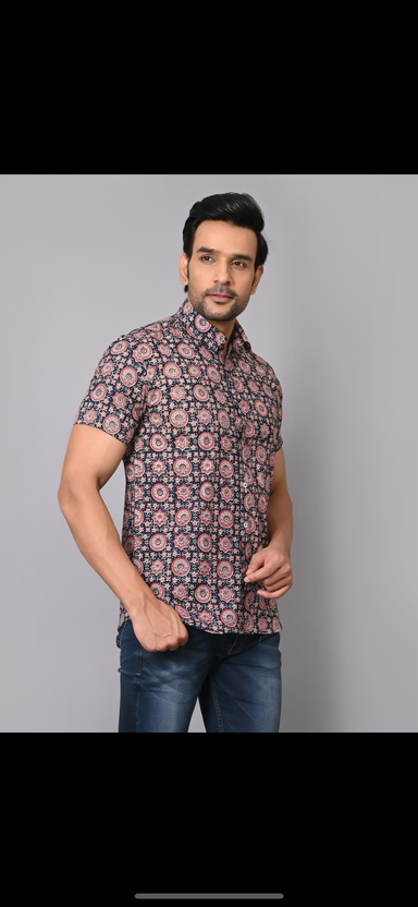 Mens half sleeve shirt