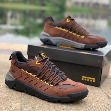 Caterpillar Sneakers Brown