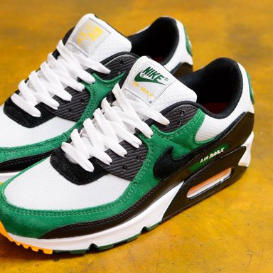 Nike Air Max 90 "Pure Platinum Gorge Green"