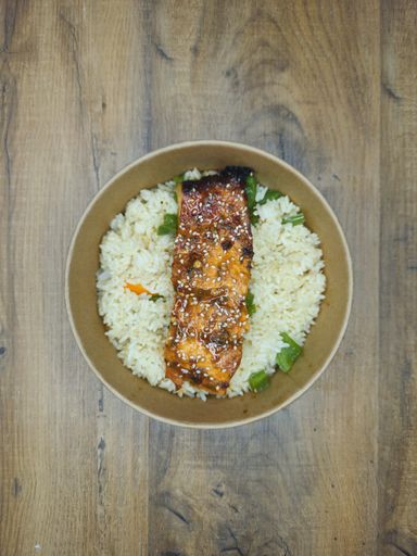 Filet Lososa u Medu s Rižom